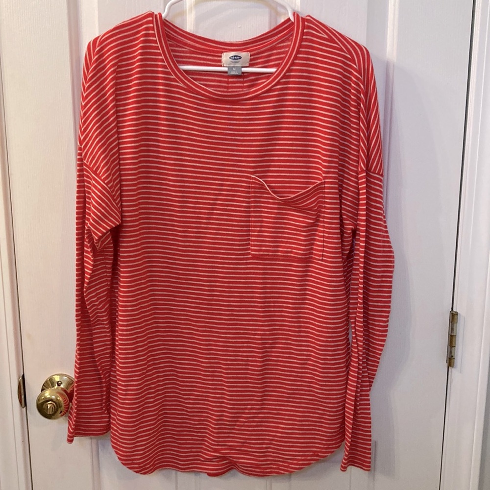 Old Navy Comfortable Soft Red/White Striped Long-Sleeve Tee Size Medium